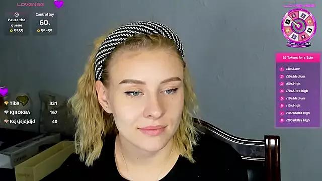 Freechat KindKristy on StripChat
