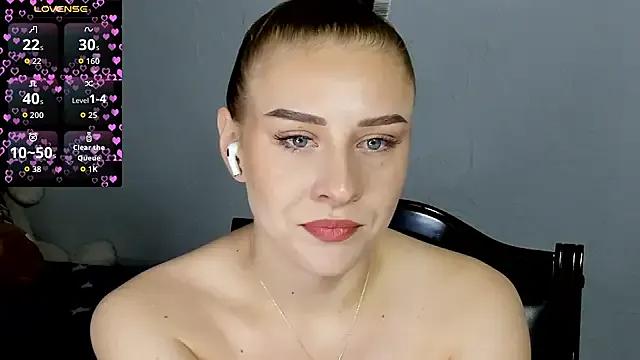 Freechat KindKristy on StripChat
