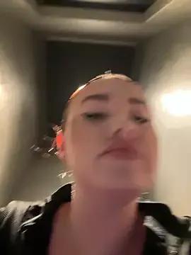 KiraSunshine — Full naked