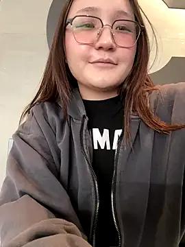 KissMeEva on StripChat 