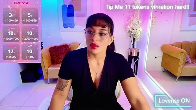 Kitana_rose — Fuck Dildo in public for you 5 min