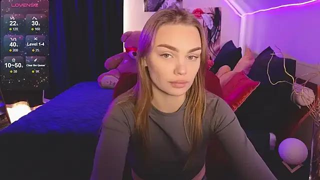 KitsyMoore — Freechat on StripChat