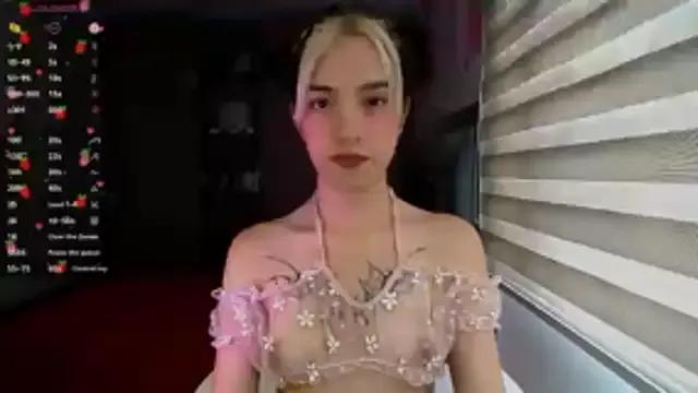 StripChat Kittyross is Freechat Kittyross — blow job