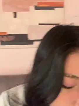 KloePink_ — Fingers in my pussy