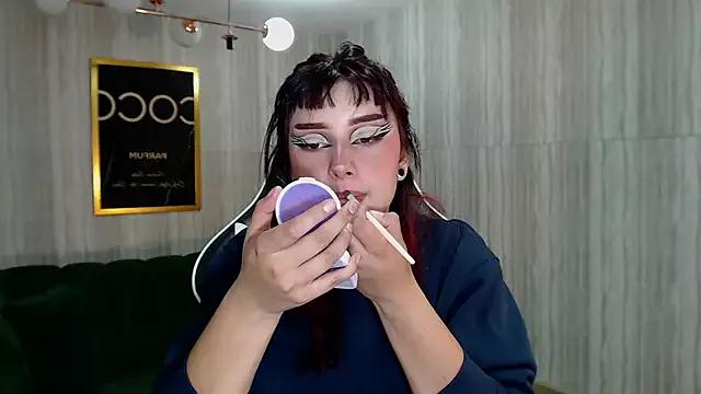 Freechat koraa_t on StripChat