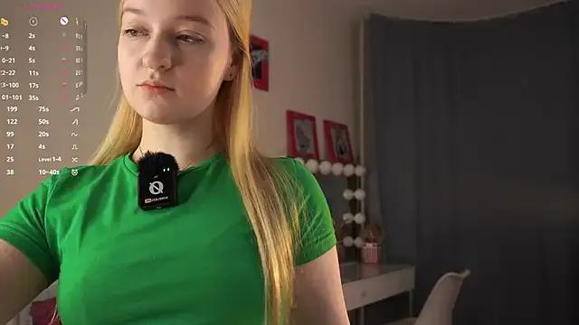 StripChat KrishnaSimmons is Freechat KrishnaSimmons — flash my nipps