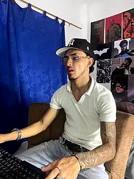 Freechat Kriss_Edwards on StripChat