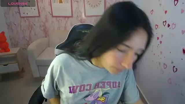 Kylie_ch1 — Make a delicious deep throat
