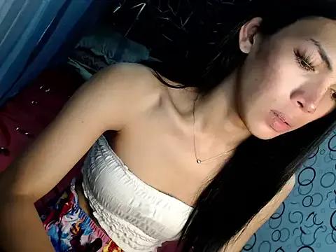 ladyhotcuming — any tip for me guys