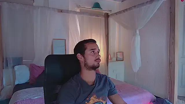Laila_asher — Fuck Laila handcuffed in bed