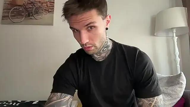 Larsskeet — after fire some  candy come