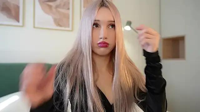 Laura_Obsidian — Show tongue and bite finger close up<3