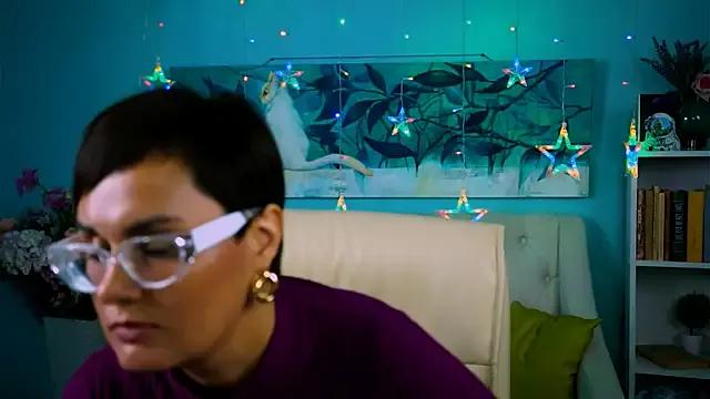 Freechat LauraDavidsons on StripChat