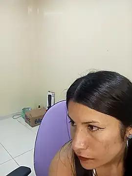 laurahotdirty — deep throat +gagging