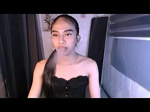 Freechat LauraSoHot on StripChat