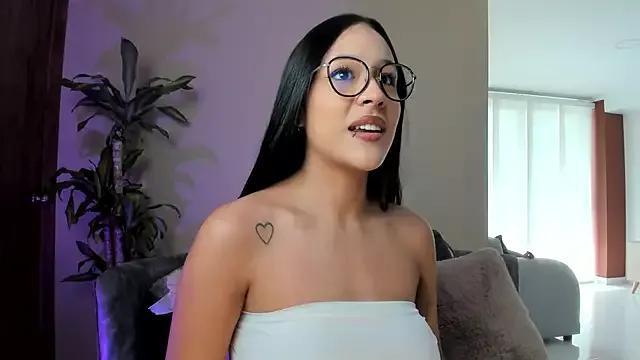 Freechat LaurenMitchell1 on StripChat