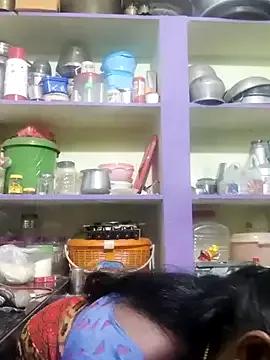 Freechat laxmipriya143 on StripChat