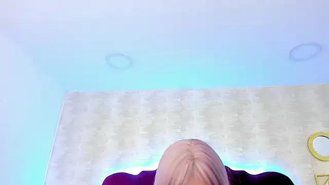 LaylaaDoll — Spank tits