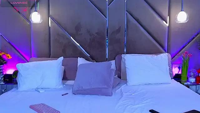 Freechat Lellie__ on StripChat