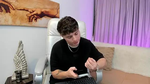 Leoo_Miller — hard cock + naked