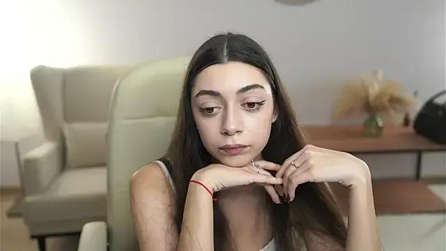 LesliePahk — Hello guys, im Alice