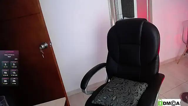 lesly_evans1 — whip tits + ahegado