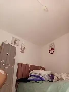 Liahdiaz_ — Play with my pussy With my fingers 