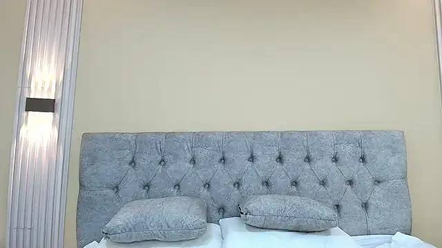 LiaMonroee_ — Show pussy