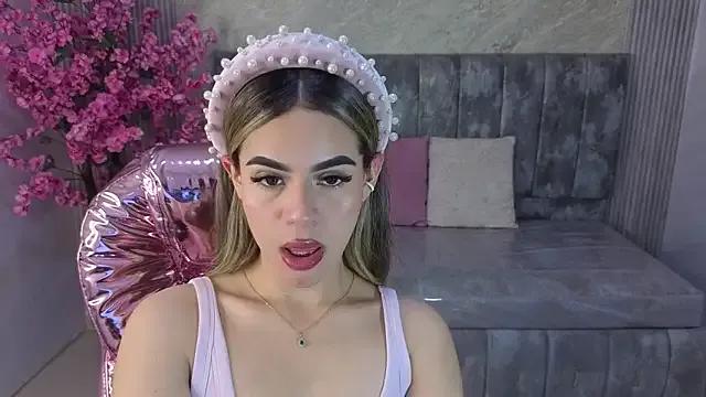 lilith4_s — I DANCE TO YOUR FAVORITE SONG 