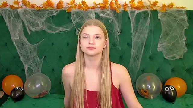 LilitRosen — show with oil and feet