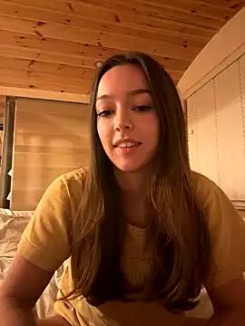 LillieOlive on StripChat 