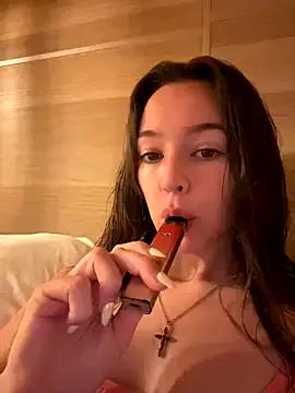LillieOlive on StripChat 
