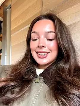 LillieOlive on StripChat 