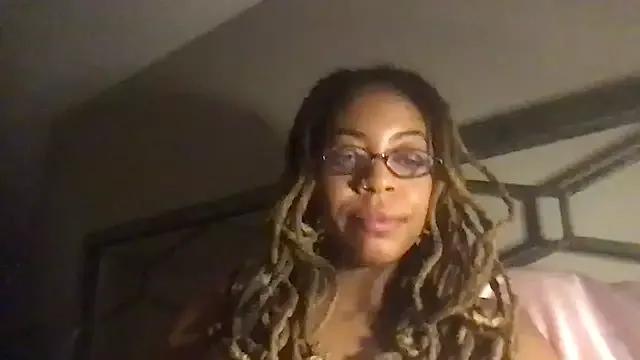 lilmisssunshine_ — Help me put on my show