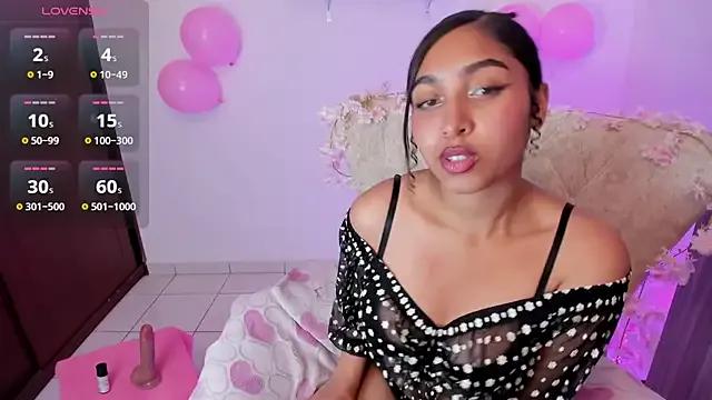 lily_evays_69 — naked, and twer