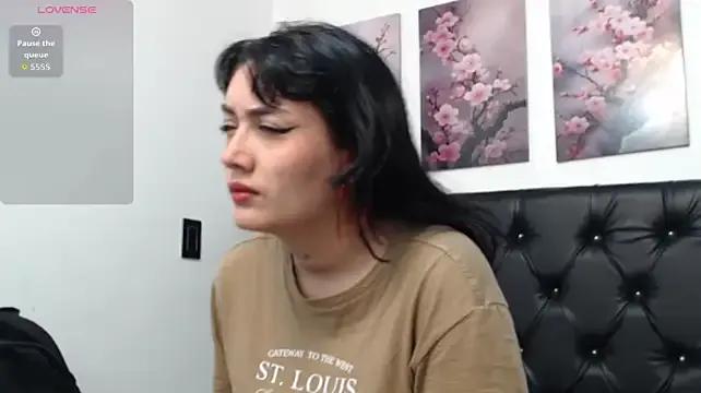 lily_f00x — Dance naked