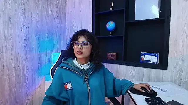 LilyRouset — Show ass