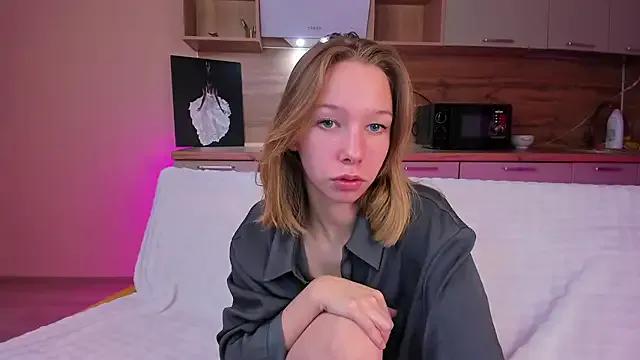 LilyVoise — Doggy pose