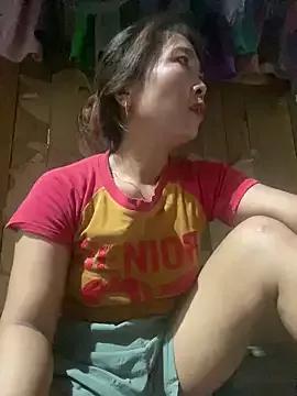 Freechat Linaannn on StripChat