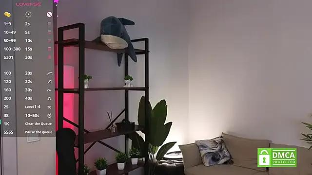 LinaGlow — Sit on your face