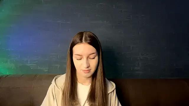 StripChat LingNikkel is Freechat LingNikkel — Kiss you