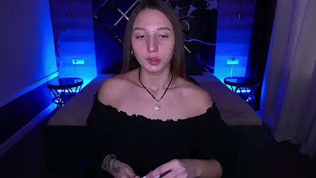 LioraFox — wear heels