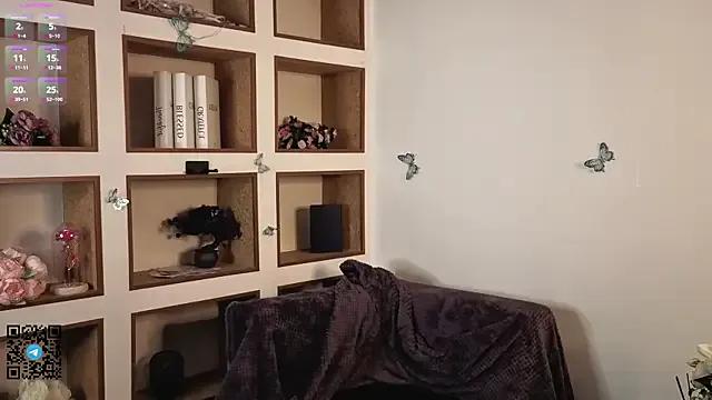 Little_rosy — Play with hair