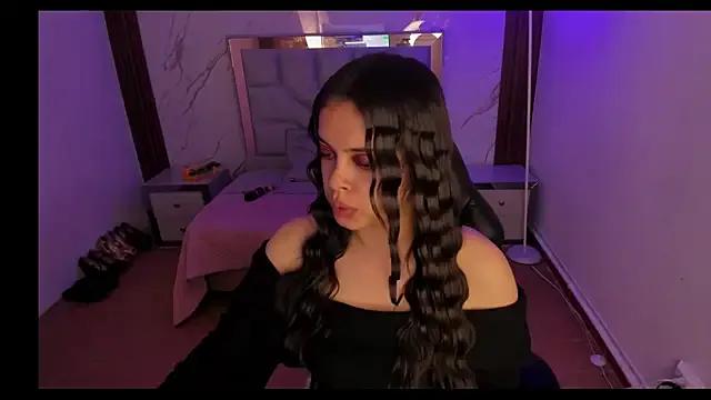 Lizeth_Salazar — SPIT TOY