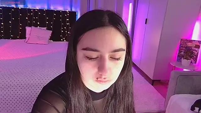 Lola_Sparks — Sensual dance with tease my boobs