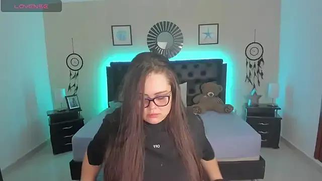 LolaVillalobos — boobs out 