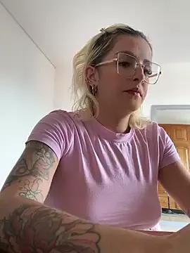 loremusis- — Naked