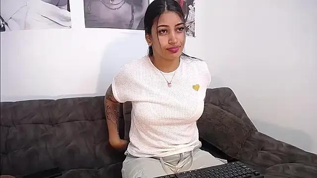 Freechat loretahorny on StripChat