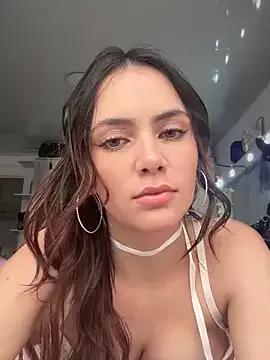 Lorraine_Leon on StripChat 