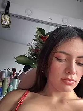 Lorraine_Leon on StripChat 